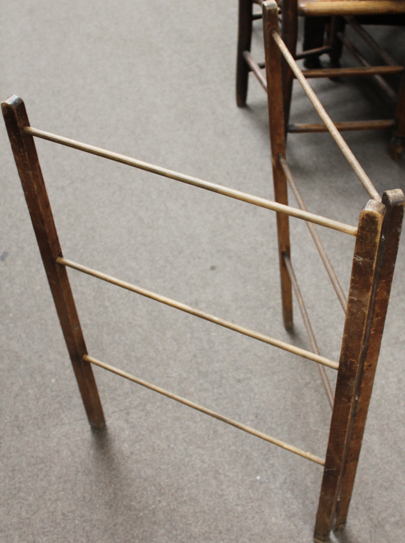 SMLL 2FOLD WOODEN CLOTHES HORSE